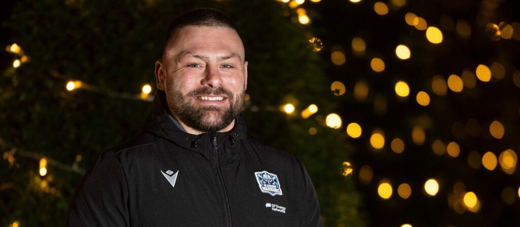 Sutherland commits to Glasgow Warriors