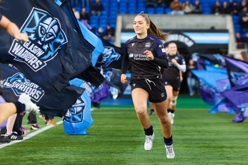 Smith makes six changes for Wolfhounds encounter