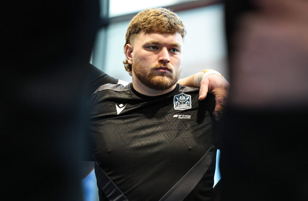 Fraser renews Glasgow Warriors contract