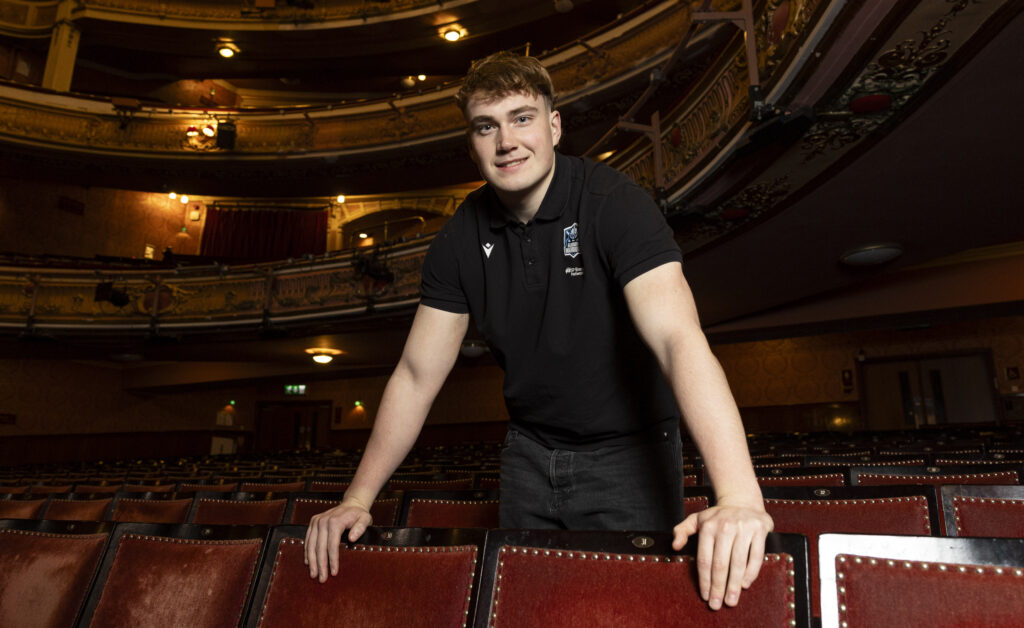 Yule agrees professional contract with Glasgow Warriors