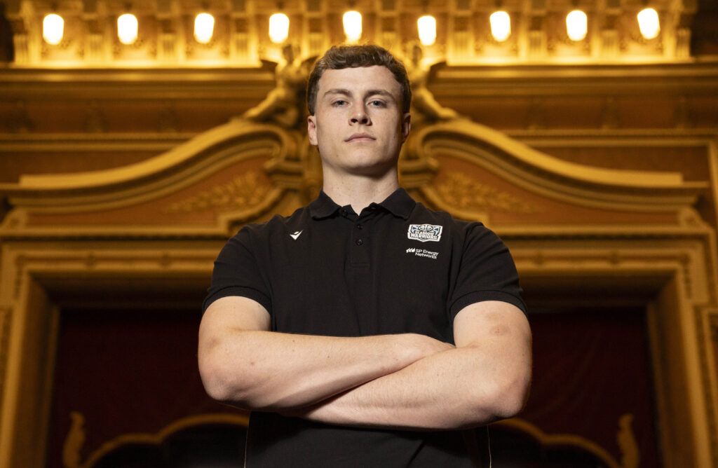 Ryan Burke signs first professional contract with Glasgow Warriors