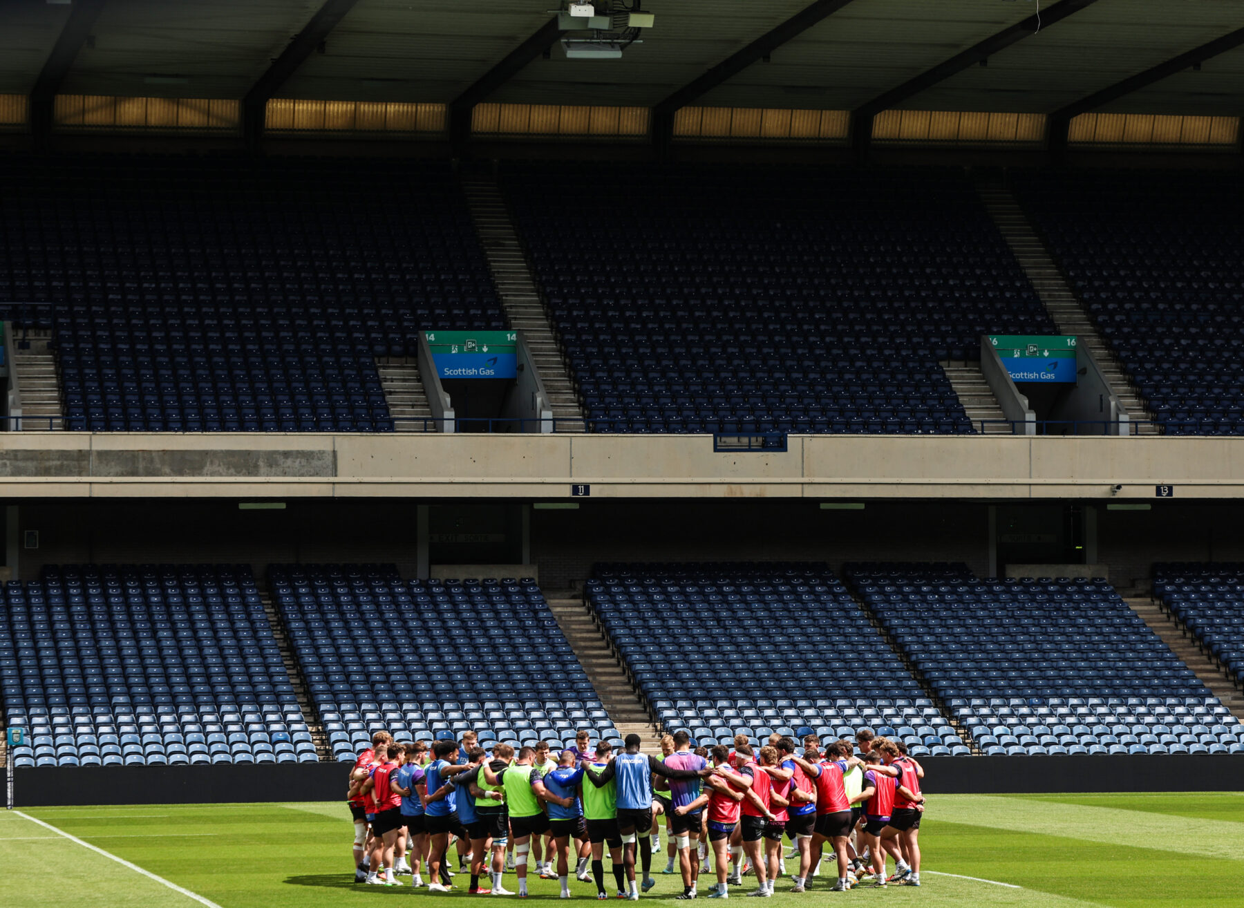 Hiddleston starts in semi-final showdown