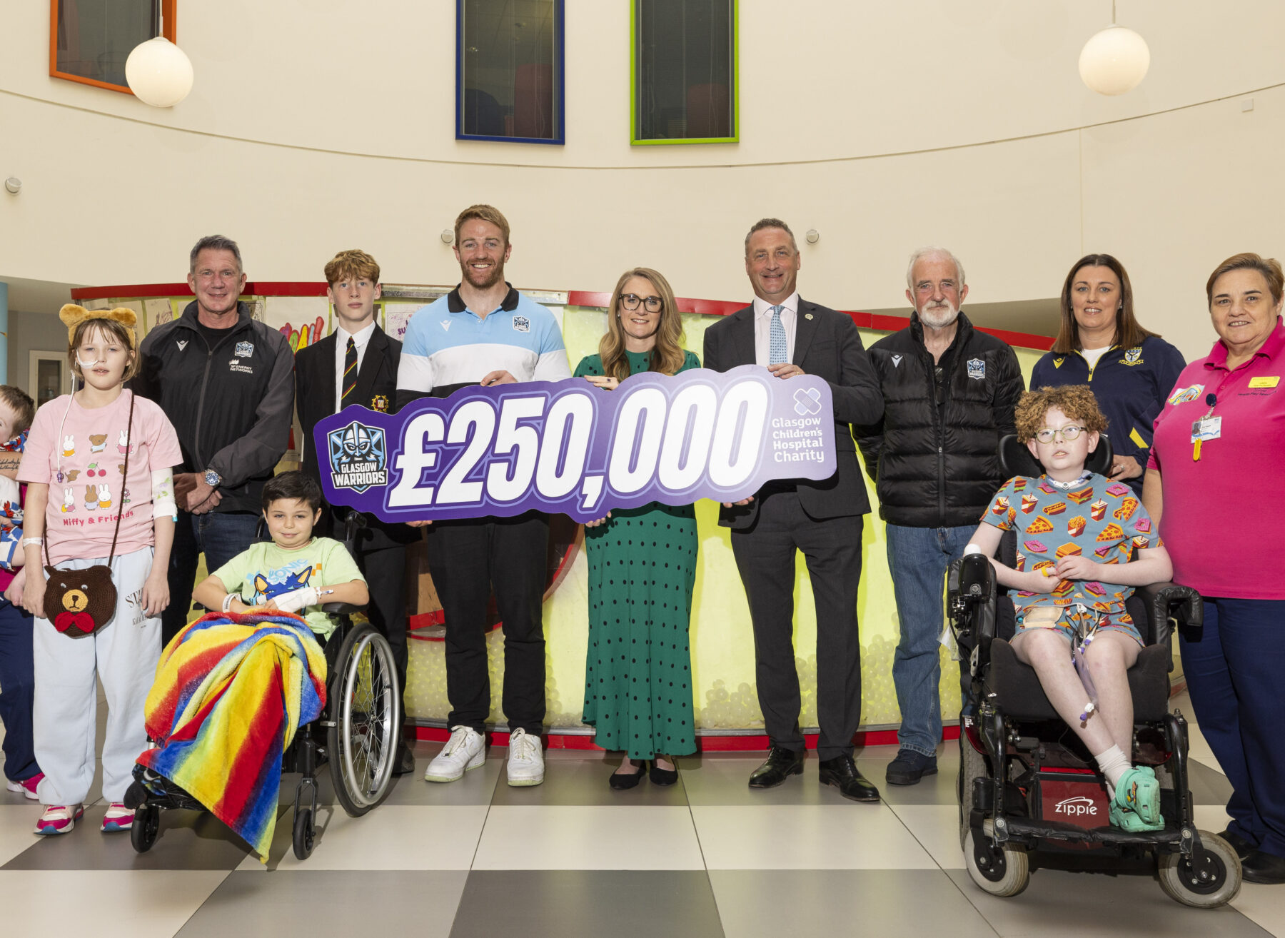 Glasgow Warriors surpass £250,000 fundraising milestone for Glasgow Children’s Hospital Charity